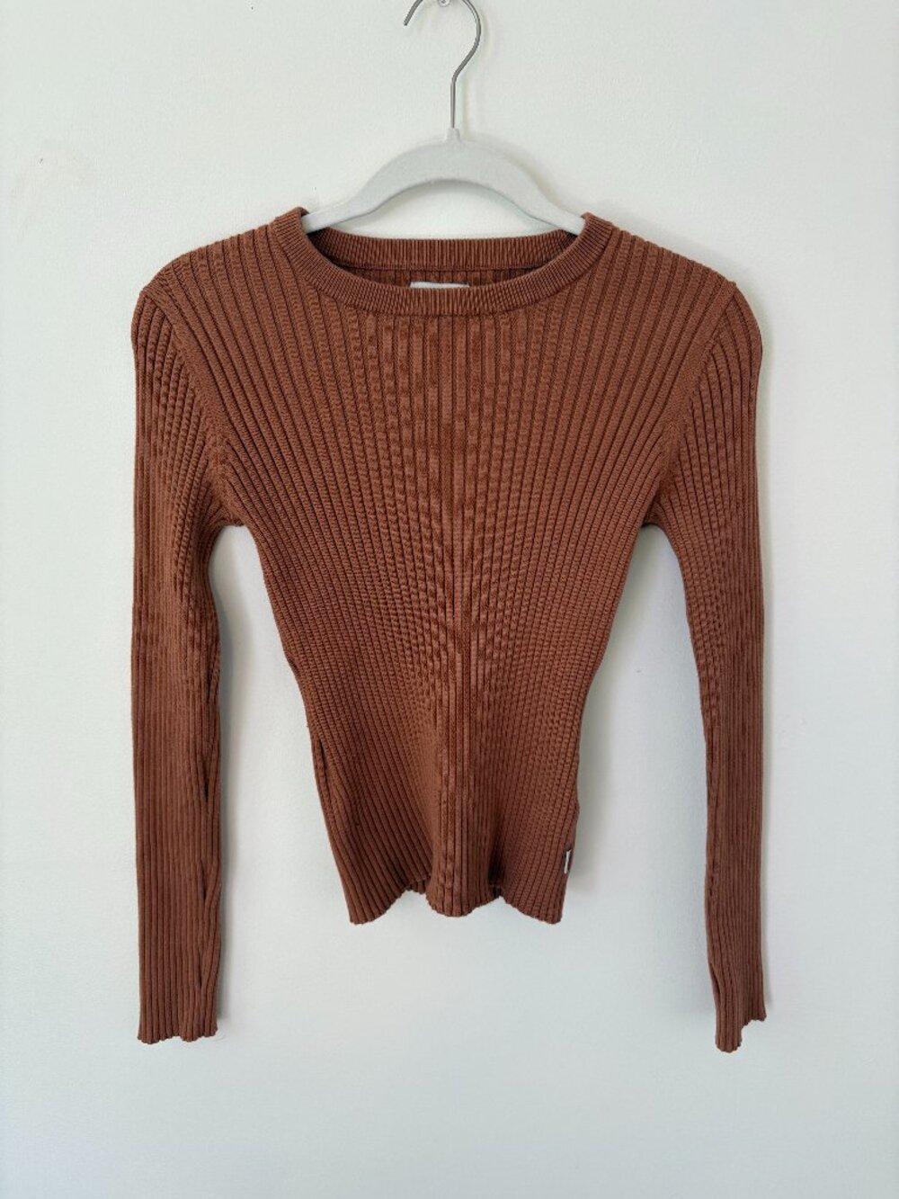 Rhythm. Classics Rib Knit Sweater | Size Medium | Cinnamon